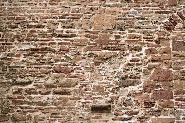 Sádra není rozhodně podřadný materiál
